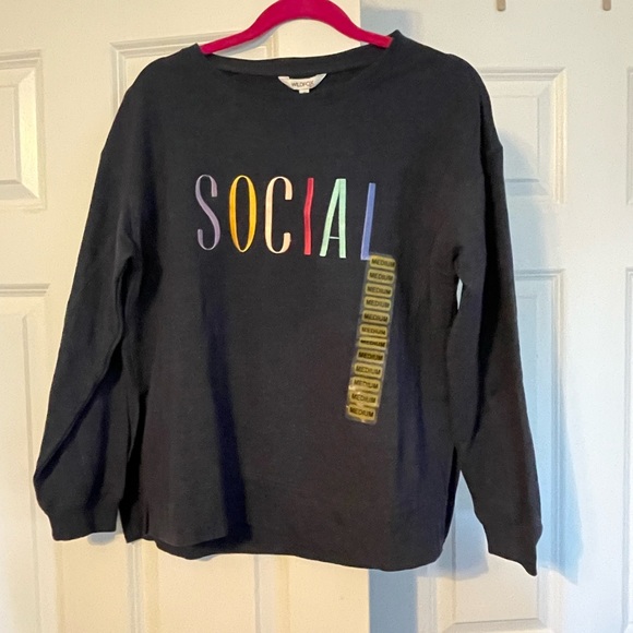 NWT Wildfox sweatshirt - Picture 2 of 6